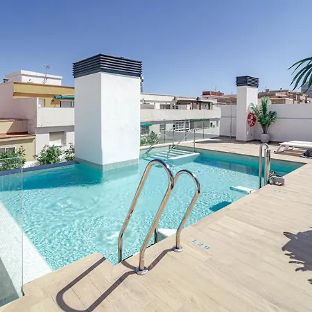 Le2e- Modern New-build Flat Near The